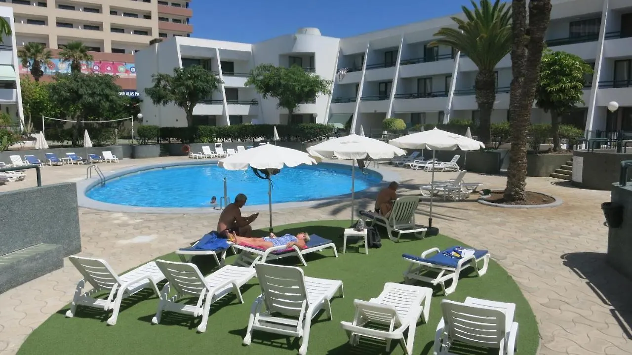 2-Bedroom Apartment Near Beach And Golden Mile Playa de las Americas