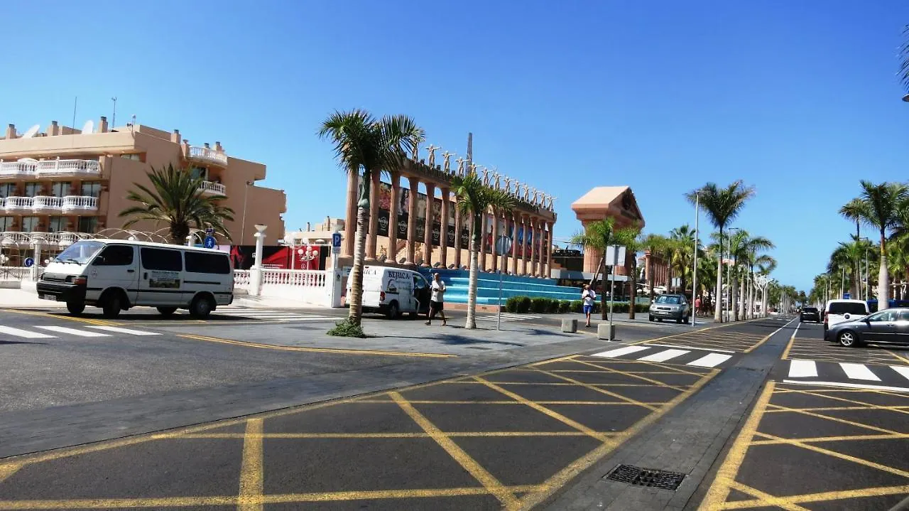 2-Bedroom Apartment Near Beach And Golden Mile Playa de las Americas   Playa de las Americas (Tenerife)