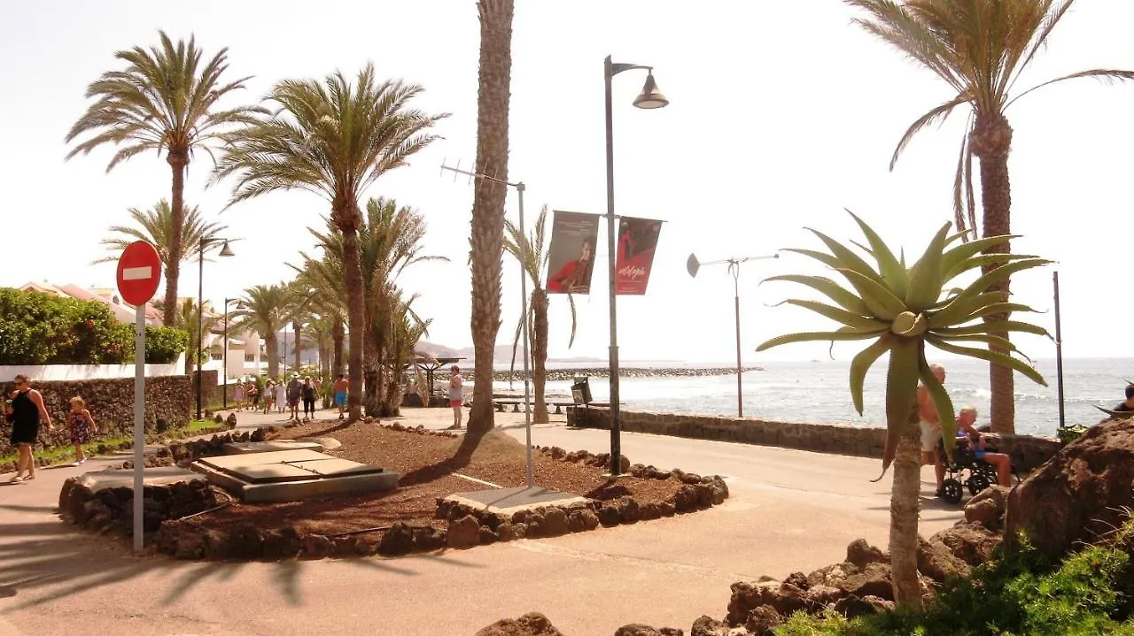 2-Bedroom Apartment Near Beach And Golden Mile Playa de las Americas  Playa de las Americas (Tenerife)