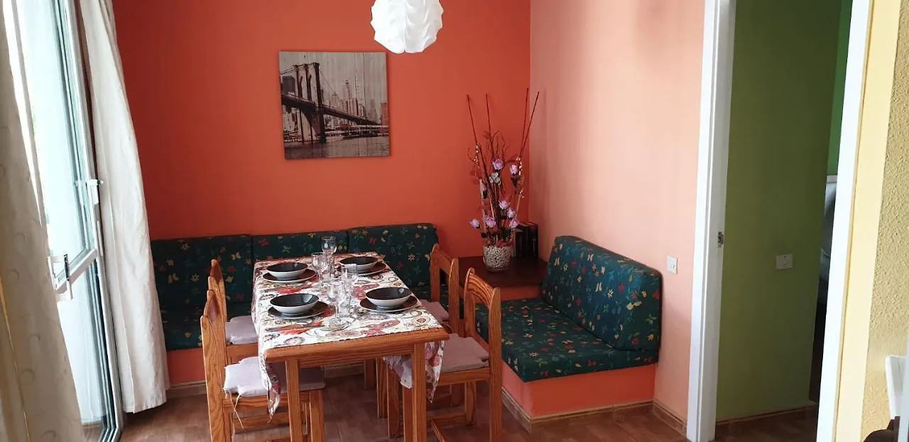 2-Bedroom Apartment Near Beach And Golden Mile Playa de las Americas